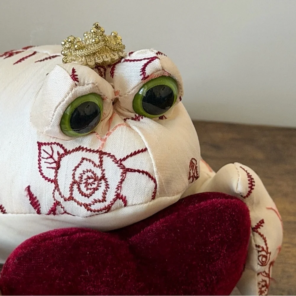 Vintage Marcel Shurman Frog Prince Plush Embroidered with Velvet Heart